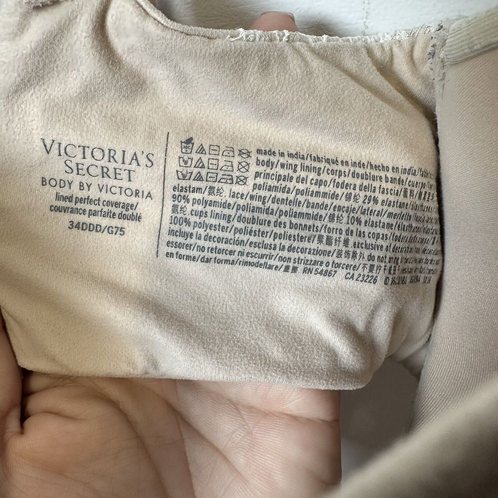 Victoria's Secret Body Lined Demi Bra White Silver Lace Wired 34 DDD - Picture 3 of 4